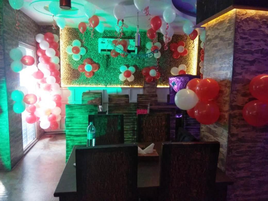 Hotel Yash Inn Mirzāpur Exterior foto